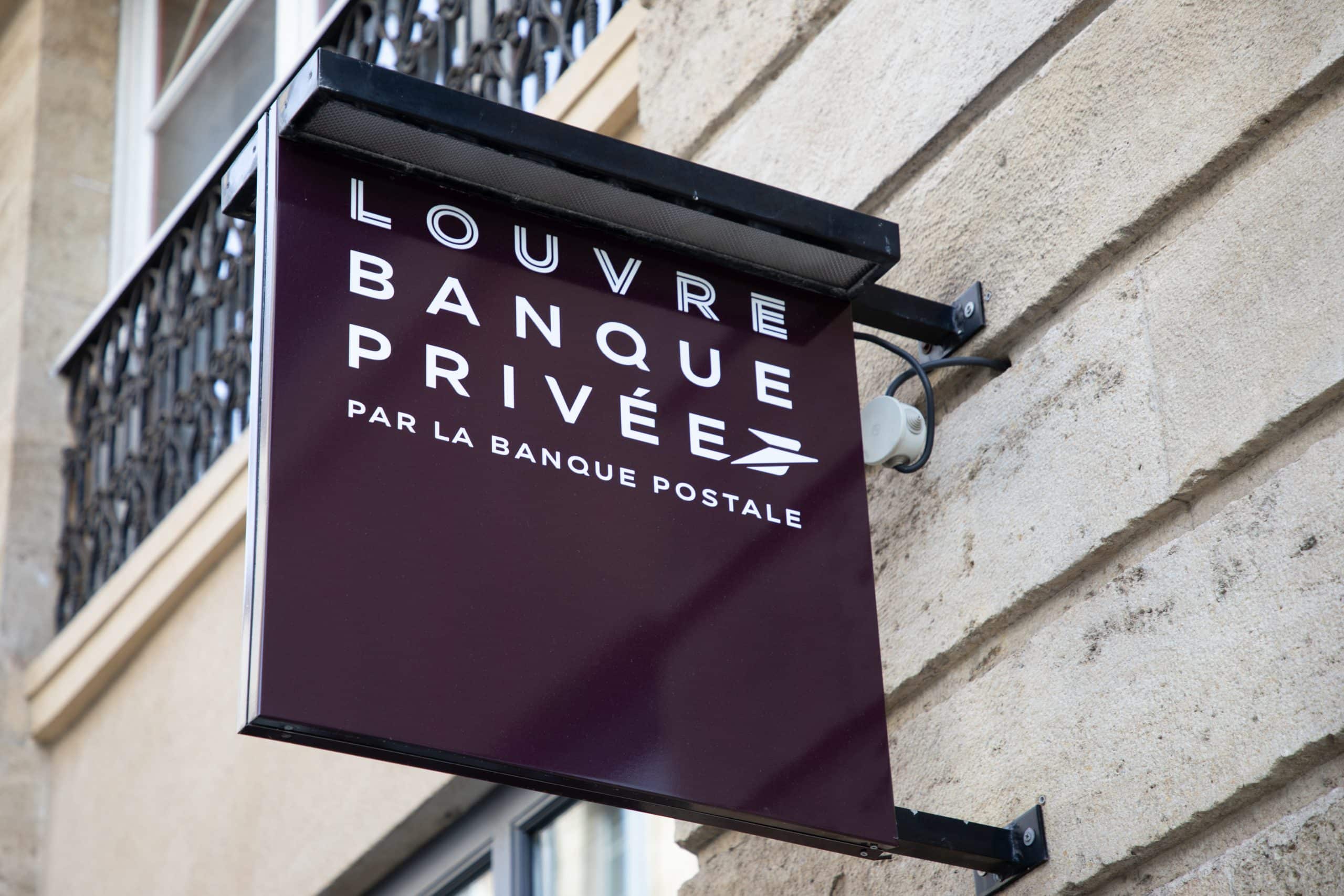 Louvre Banque Privée devient BPE